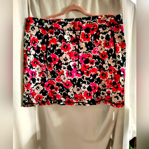 Jones New York Dresses & Skirts - Jones NY Skort W/Pant Floral Print Athletic Casual, Size XXL NWOT.